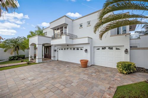 Palma Real Palma De Coco, GUAYNABO, PR, 00966 | Card Image