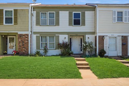9035 Bonham Cir, Manassas, VA, 20110-4201 | Card Image