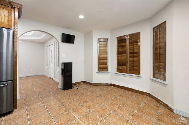 6112 Davis Ln, House other with 3 bedrooms, 4 bathrooms and 1 parking in Mission TX | Image 5