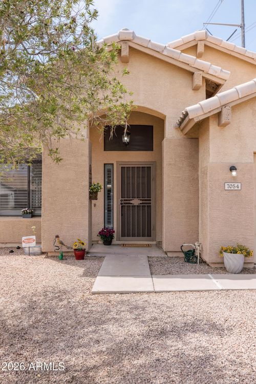 7054 S Taylor Drive, Tempe, AZ, 85283 | Card Image