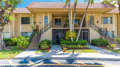 apt-202-302 Lakeview Dr, Weston, FL, 33326-1313 | Card Image
