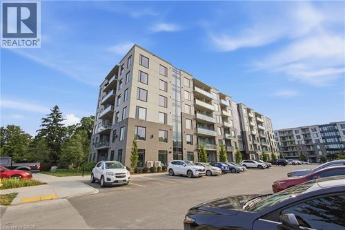 308-107 Roger St, Waterloo, ON, N2J0G3 | Card Image