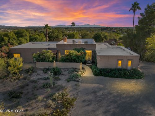 8154 E Knollwood Terrace, Tucson, AZ, 85750 | Card Image