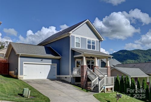 17 Teems Ln, Asheville, NC, 28805-1679 | Card Image