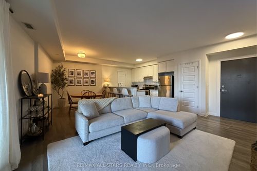 418-58 Adam Sellers St, Markham, ON, L6B1P5 | Card Image