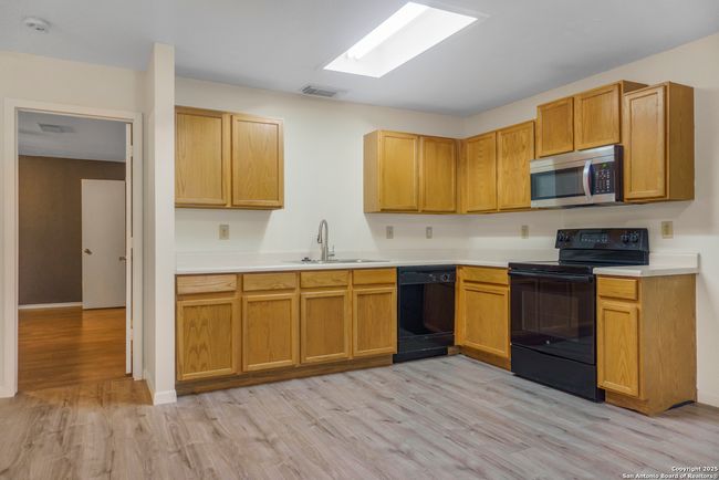 12012 Brent Ter, House other with 3 bedrooms, 2 bathrooms and null parking in Live Oak TX | Image 9