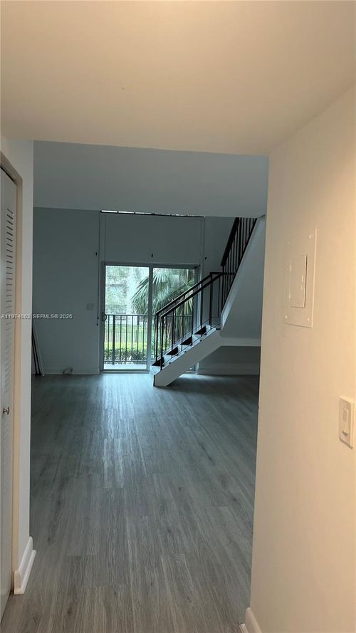 apt-204-8500 Sw 109th Ave, Miami, FL, 33173-4455 | Card Image