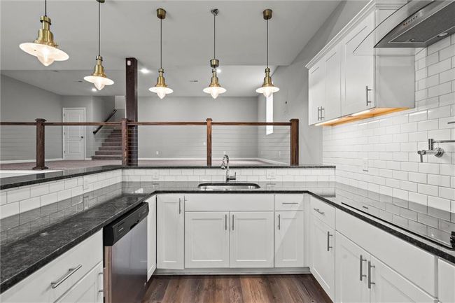 7295 Nw Forest Lakes Dr, House other with 5 bedrooms, 5 bathrooms and null parking in Parkville MO | Image 39