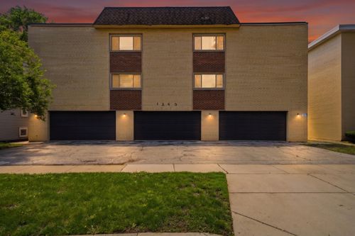 3a-1363 Perry St, Des Plaines, IL, 60016-7123 | Card Image