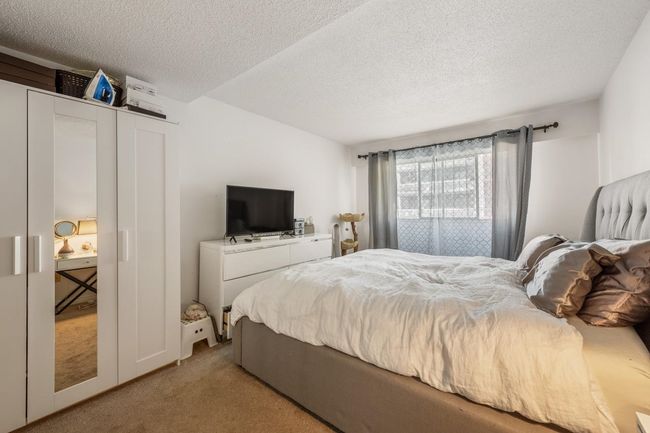 304 - 330 E 1 St Street, Condo with 2 bedrooms, 1 bathrooms and 1 parking in North Vancouver BC | Image 8
