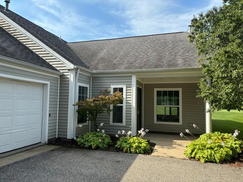 9247 Norris Dr, Hobart, IN, 46342-6831 | Card Image