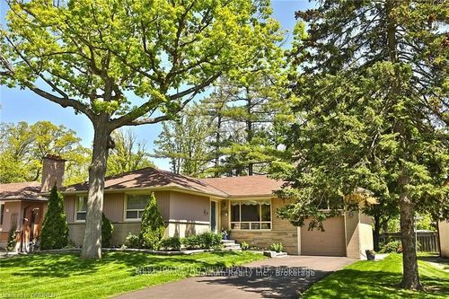 48 N Forster Park Dr, Oakville, ON, L6K1Z3 | Card Image