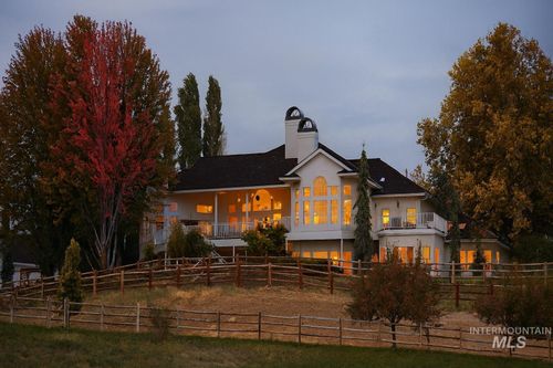 3931 N Triple Ridge Pl, Eagle, ID, 83616-2942 | Card Image