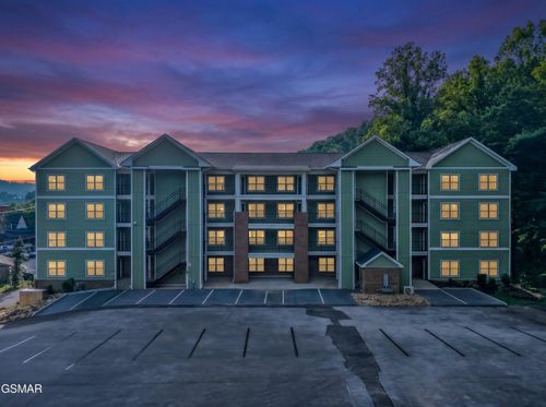 1406-329 Ownby St, Gatlinburg, TN, 37738-3109 | Card Image