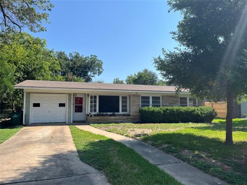 1504 Princeton Ave, Austin, TX, 78757-1322 | Card Image