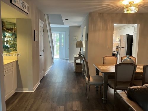 apt-197-70 Shipyard Dr, Hilton Head Island, SC, 29928-6350 | Card Image