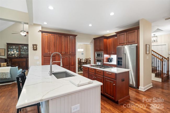 23 Tanglewood Rd, House other with 3 bedrooms, 3 bathrooms and null parking in Lake Wylie SC | Image 9
