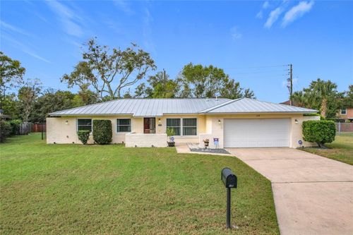 228 Pine Winds Drive, SANFORD, FL, 32773 | Card Image