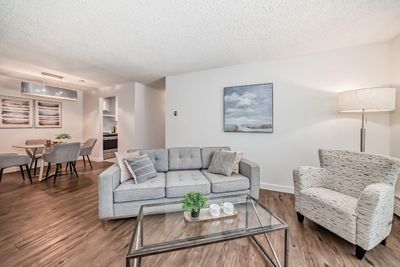 5112 - 315 Southampton Dr Sw, Condo with 2 bedrooms, 1 bathrooms and 1 parking in Calgary AB | Image 3