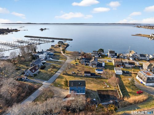 18 Noble Ave, Groton, CT, 06340-5625 | Card Image