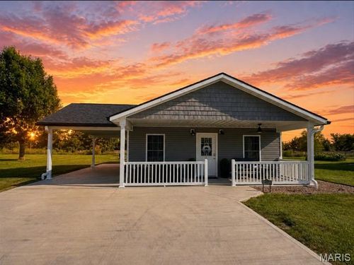 27 Benton Dr, Monroe City, MO, 63456-1448 | Card Image