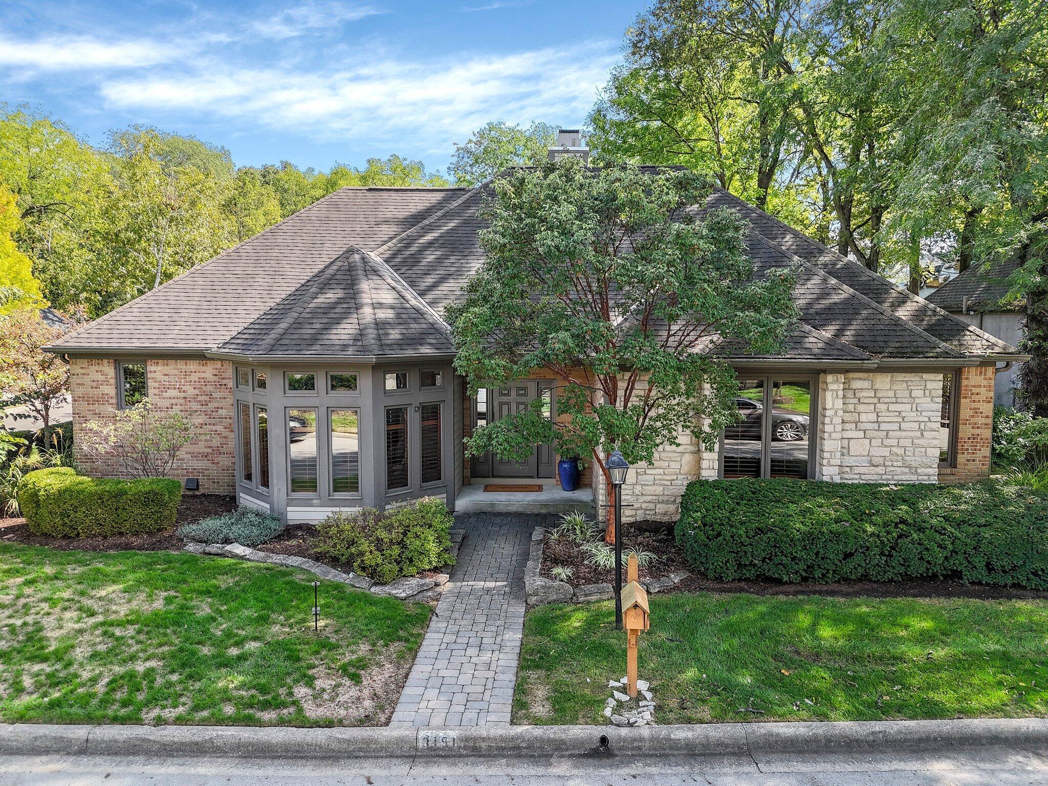 Melbury Dr, Columbus, OH 43221
