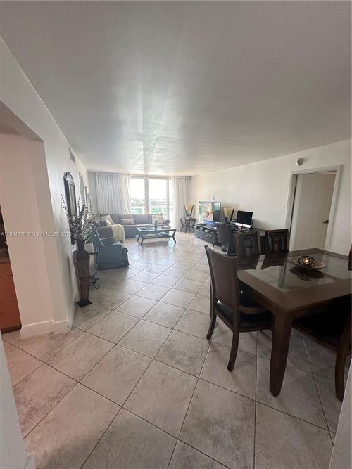 apt-601-100 Bayview Dr, Sunny Isles Beach, FL, 33160-4753 | Card Image