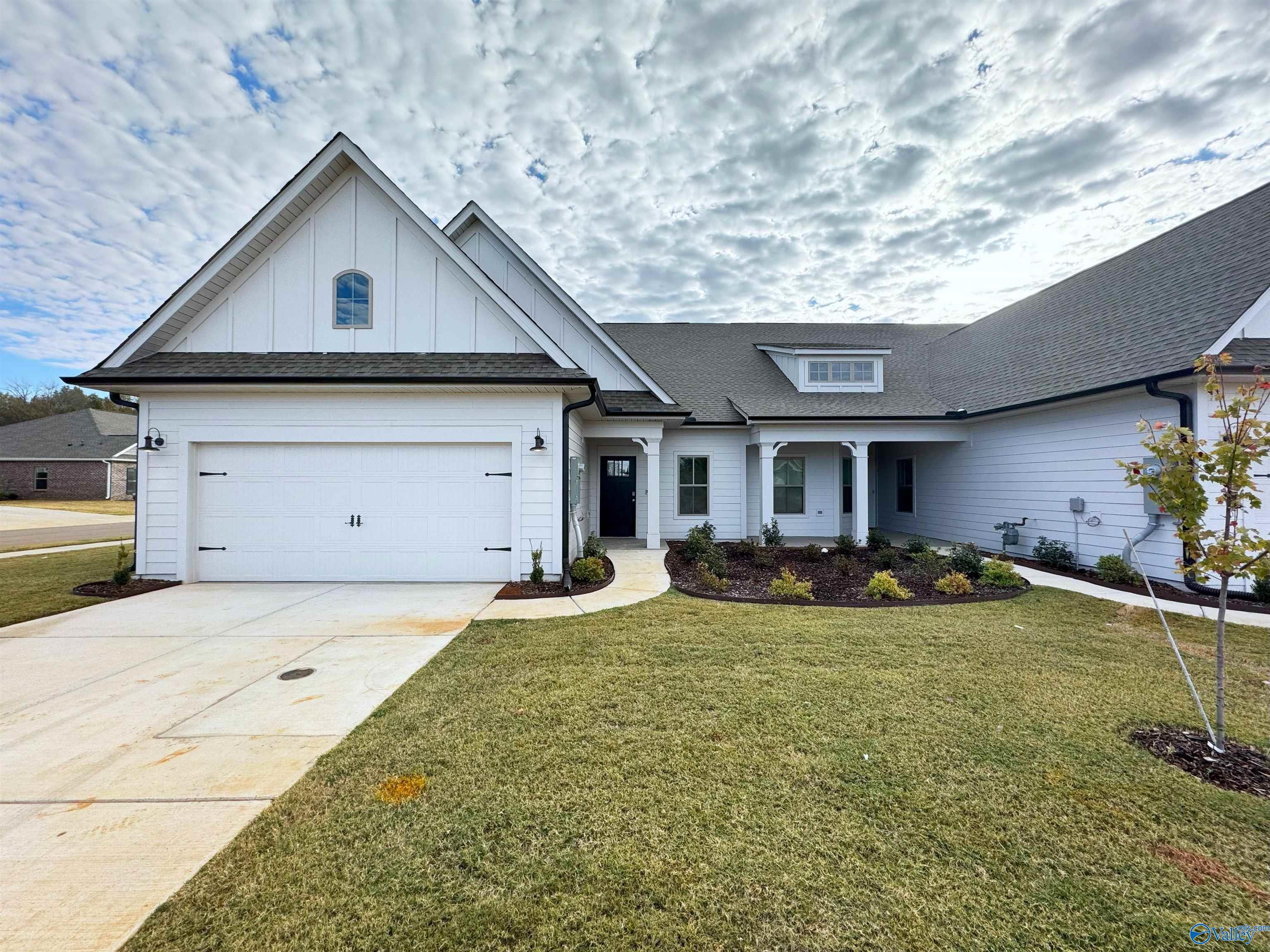 Addlestone Dr, Athens, AL 35613
