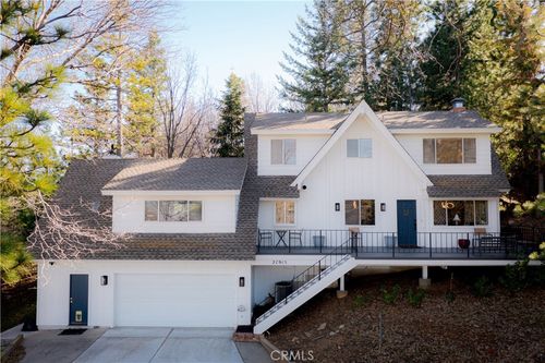 27915 Matterhorn Dr, Lake Arrowhead, CA, 92352-9723 | Card Image