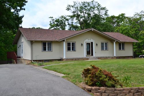 5012 Buffalo Cir, Salem, VA, 24153-5829 | Card Image