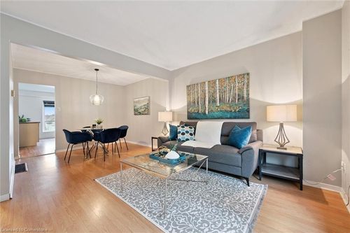 107 Dovercliffe Rd, Guelph, ON, N1G3A5 | Card Image
