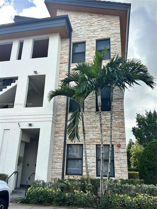 apt-8-7815 Nw 104th Ave, Doral, FL, 33178-4452 | Card Image