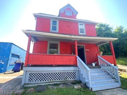 3511 E 78th St, Cleveland, OH, 44105-1517 | Card Image