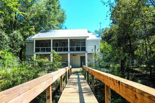 80 Easy St S, Sopchoppy, FL, 32358-5908 | Card Image