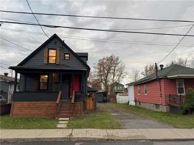 320 6 Th St W, House other with 3 bedrooms, 1 bathrooms and 6 parking in Cornwall ON | Image 2