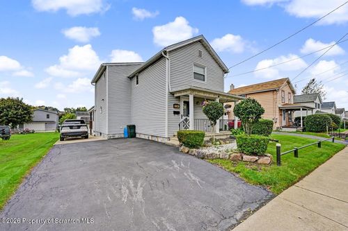 634 Sanderson Street, Throop, PA, 18512 | Card Image