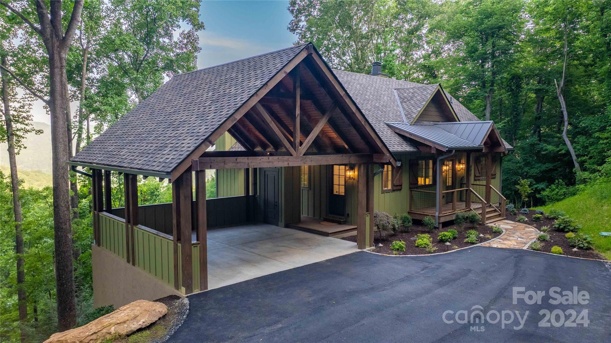 Street Andrews Rd, Waynesville, NC 28786