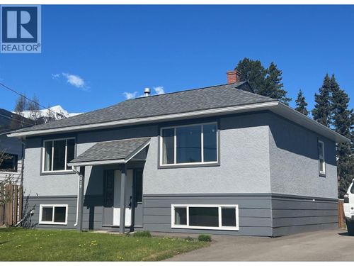 1079 Toronto St, Smithers, BC, V0J2N3 | Card Image