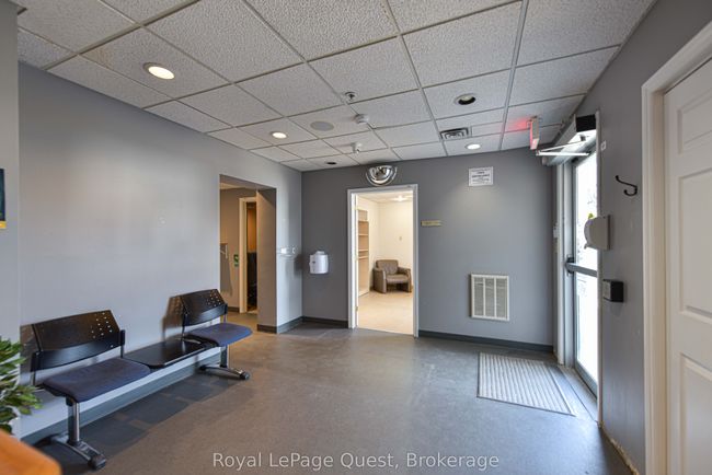 94 Colborne St W, Home with 0 bedrooms, 0 bathrooms and null parking in Orillia ON | Image 8