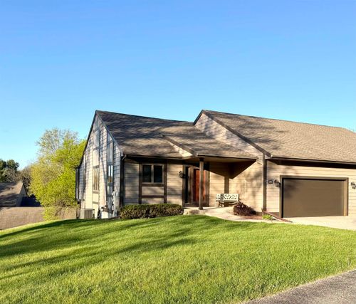206 Shady Oak Court, Janesville, WI, 53548 | Card Image