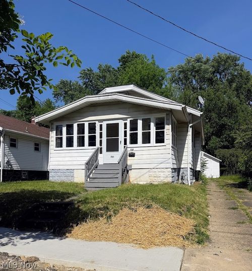 751 Merton Ave, Akron, OH, 44306-1576 | Card Image