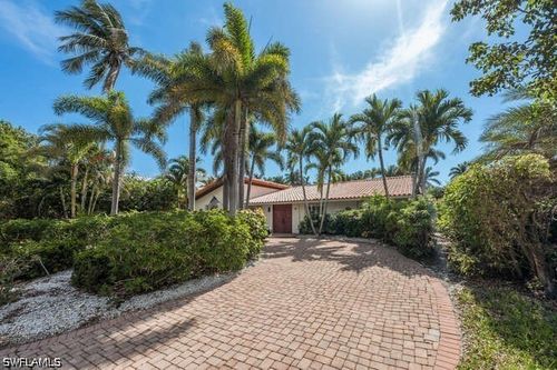 778 Broad Ct S, NAPLES, FL, 34102-5531 | Card Image