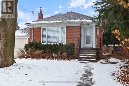 main-39 Laurelcrest Ave, North York, ON, M3H2A7 | Card Image