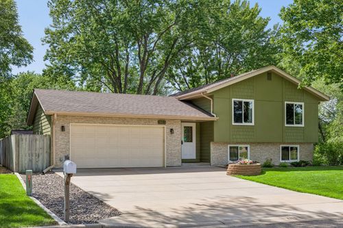 6281 Cavell Ave N, Brooklyn Park, MN, 55428-2607 | Card Image