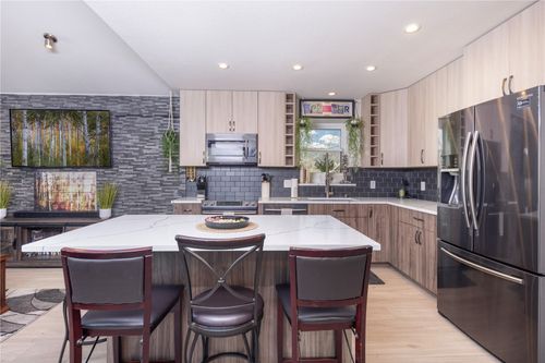 220 Meadow Wood Cir, Dillon, CO, 80435-8477 | Card Image