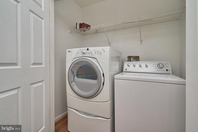 6362 Dakine Cir, Townhouse with 3 bedrooms, 4 bathrooms and null parking in SPRINGFIELD VA | Image 11