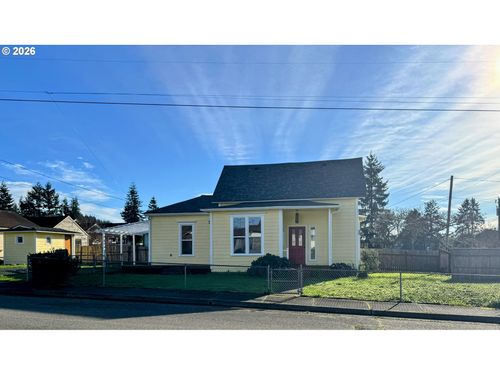 584 N Baxter St, Coquille, OR, 97423-1618 | Card Image