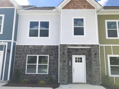 3733 Keri Ln Ne, Cleveland, TN, 37312-5716 | Card Image