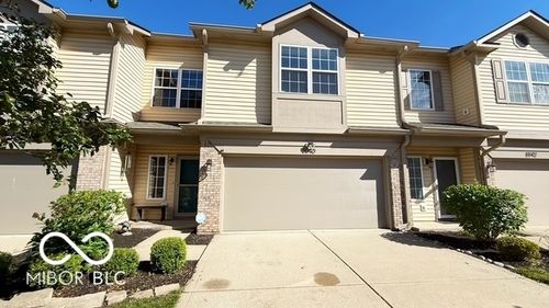 8040 Windham Lake Way, Indianapolis, IN, 46214 | Card Image