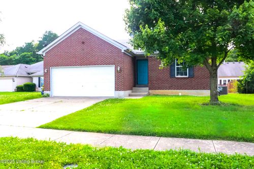 9829 Brooks Bend Rd, Louisville, KY, 40258-4626 | Card Image